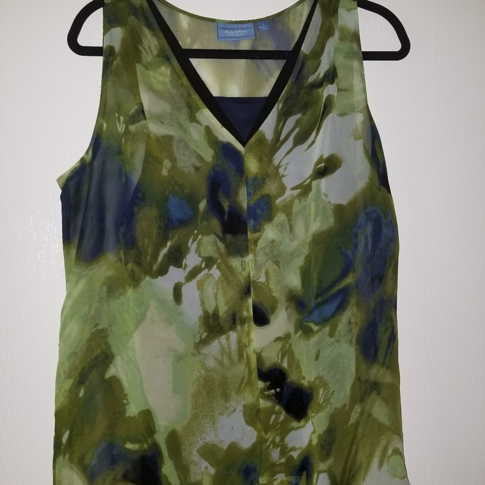 Vera Wang tank top